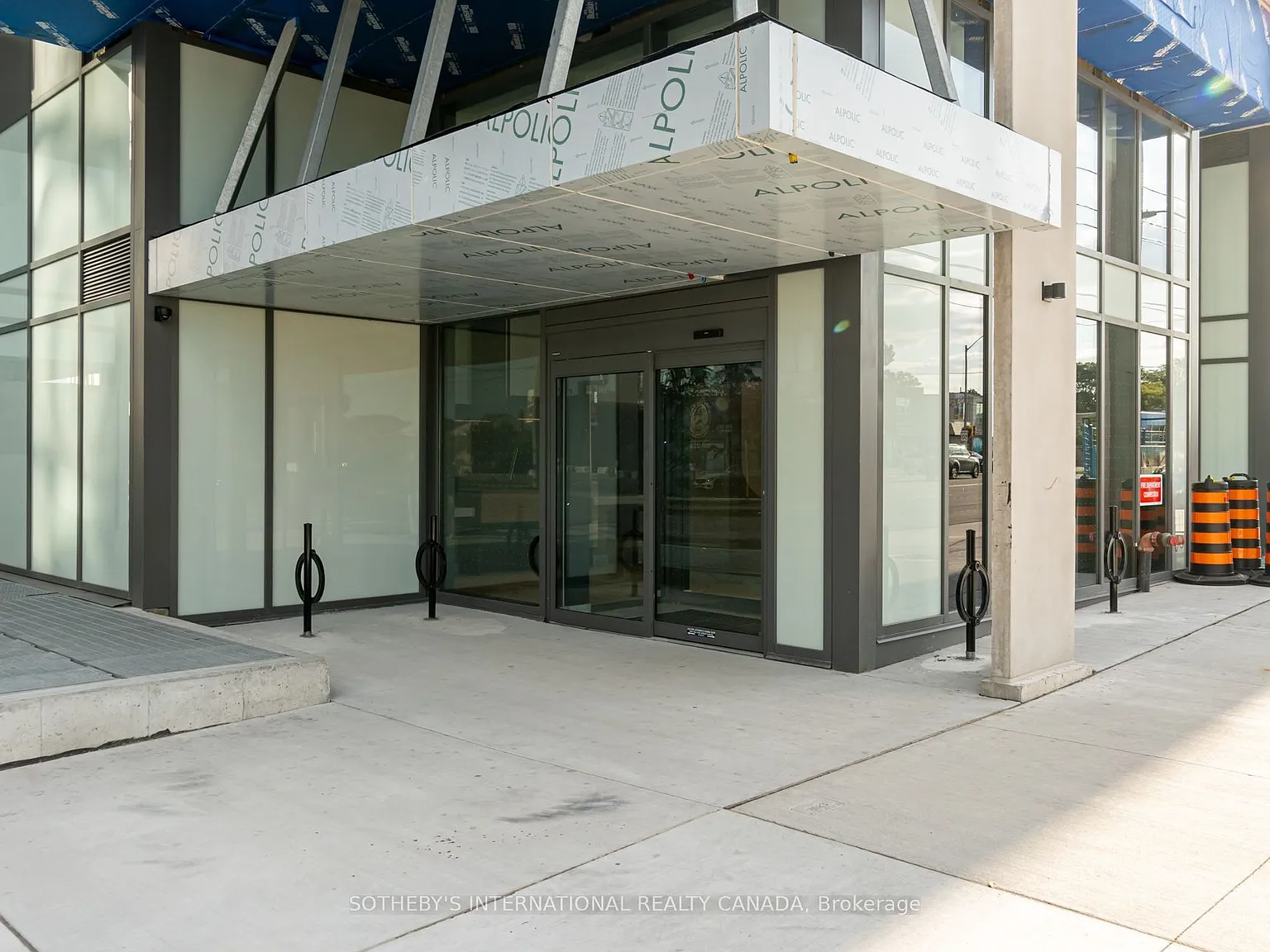 3 bed, $3,200 — Photo 2