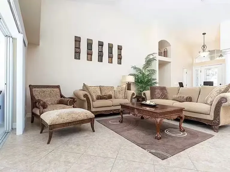 30 Pinehurst Pl — Photo 1
