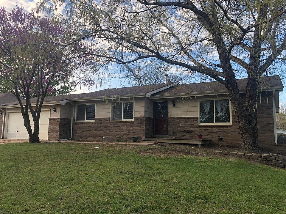1st image of 1403 N Wagon Wheel Ct