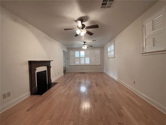 5th image of 6400 Bellaire Dr