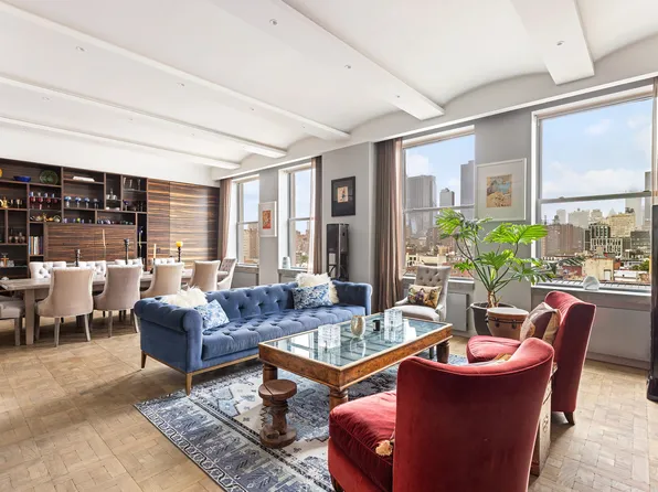 257 West 17th Street image 1 of 21