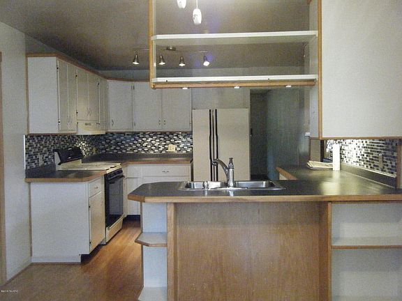 5th image of 3229 Dunes Dr