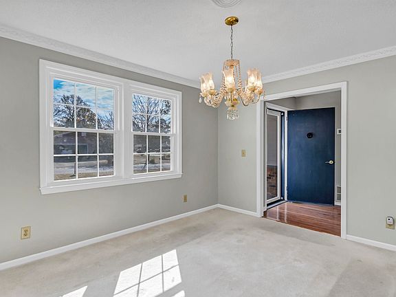 5th image of 2312 S Partridge Cir