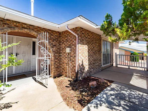 4701 Aquamarine Dr NE, Rio Rancho, NM 87124