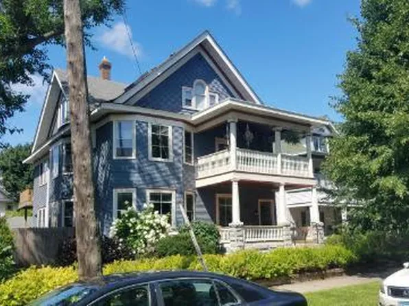 2120 Emerson Ave S #2, Minneapolis, MN 55405