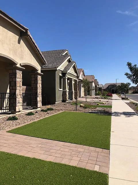 5 bed, 2579 sqft, $3,100 — Photo 3