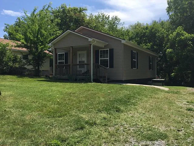 287 W Watt St — Photo 11