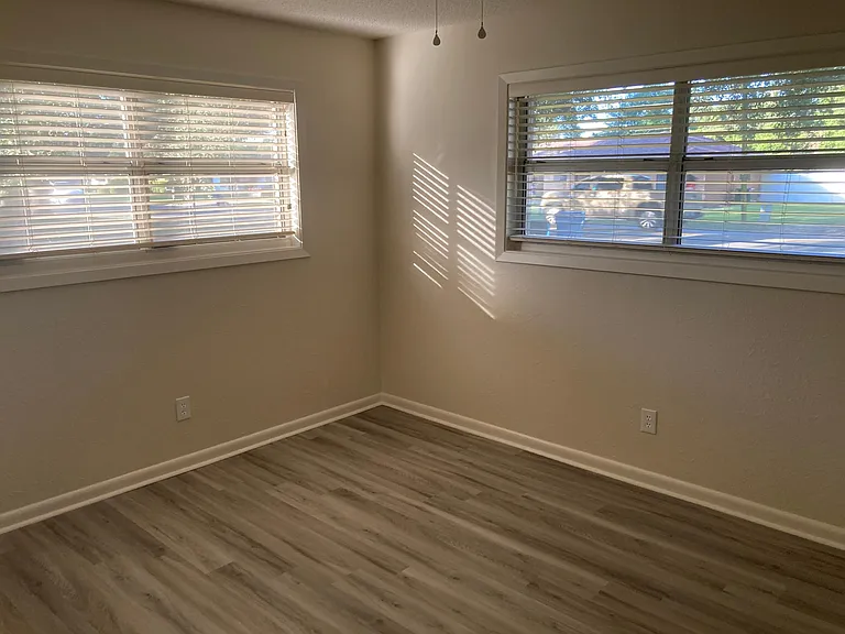205 Foreman Dr — Photo 11