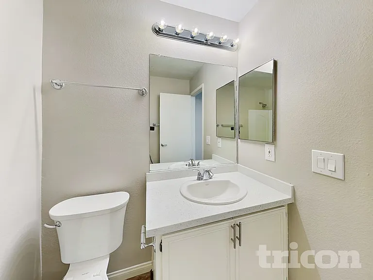102 Health Aster Ct — Photo 8