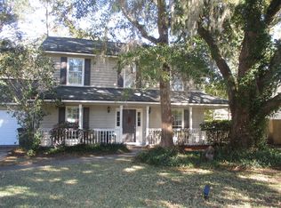 1367 Center Lake Dr, Mount Pleasant, SC 29464