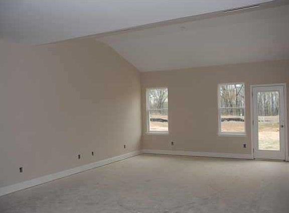 5th image of 51 Greenfield Dr Unit 51