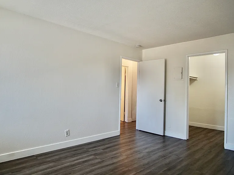 410 Auburn Way #1 — Photo 13