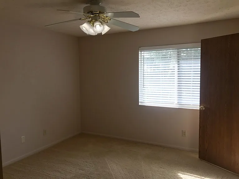1420 Lake Pointe Way #8 — Photo 22