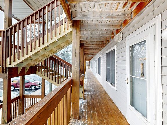 4th image of 6035 Lake Rd W APT 326