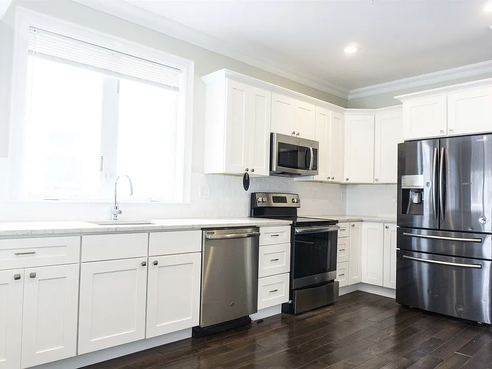 140 Minden St. #2 Boston - Jamaica Plain Shared Unit Photo 2