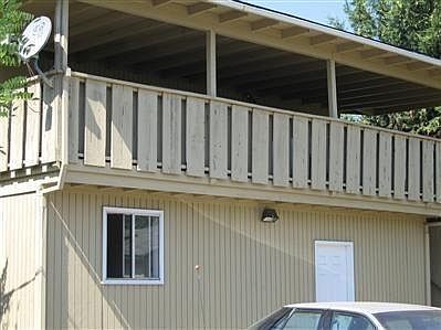 2nd image of 25 Washington St