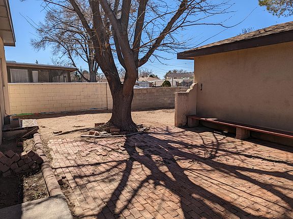 3rd image of 1717 Cagua Dr NE