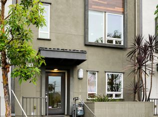 672 N Gramercy Pl, Los Angeles, CA 90004