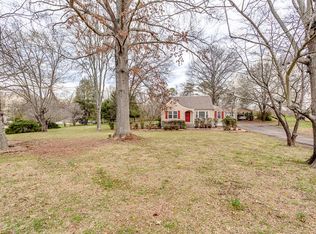 5510 Ridgefield Rd, Knoxville, TN 37912