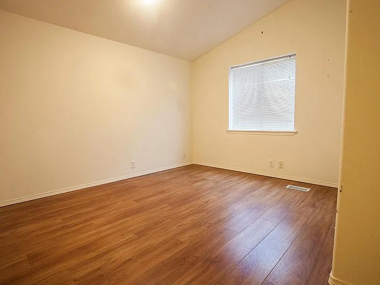 4040 Summitview Way — Photo 12