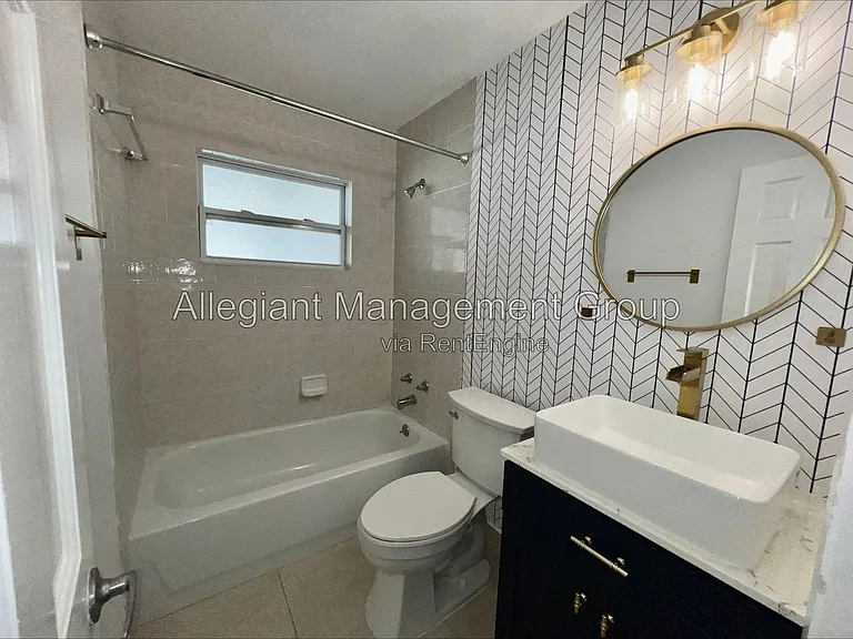 1211 Lehigh St — Photo 18