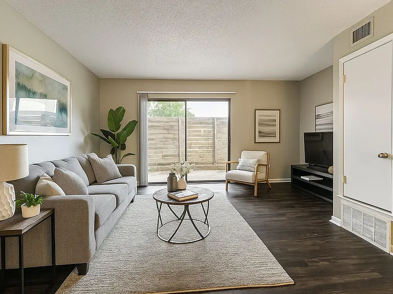 609 S 5th St #6 — Photo 4