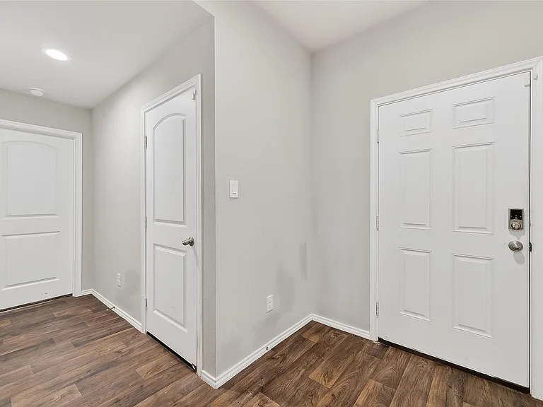 20926 Belmont Village Way — Photo 27