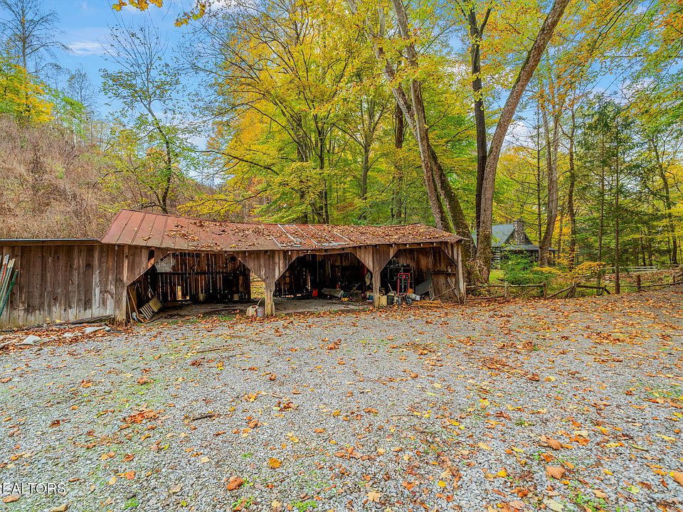 49th image of 205 Tobby Hollow Ln