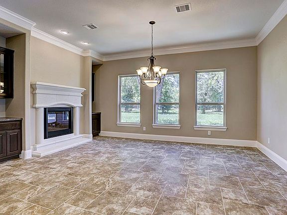 5th image of 3943 Whispering Woods Ln