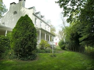 990 Oyster Mill Rd, Camp Hill, PA 17011