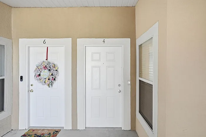 5150 Playpen Dr #4 — Photo 2