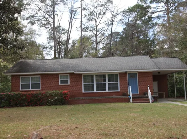1828 3rd St SE, Moultrie, GA 31768