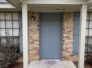 14026 Country Manor Ln #C, Hammond, LA 70403