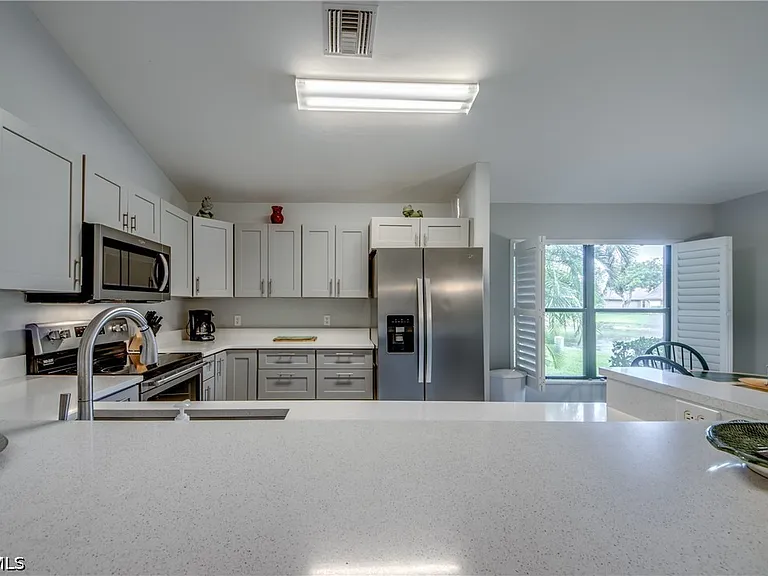 15472 Admiralty Cir #2 — Photo 15