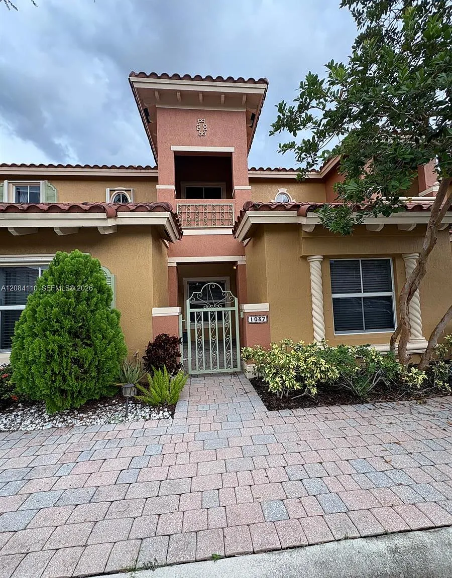 Pembroke Cay Condo — Photo 1