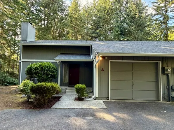2104 47th St NW Unit A, Gig Harbor, WA 98335