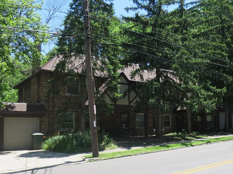 2686 Indianola Ave — Photo 1