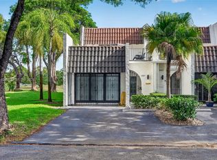 Hilltop Condo, Miami, FL 33173