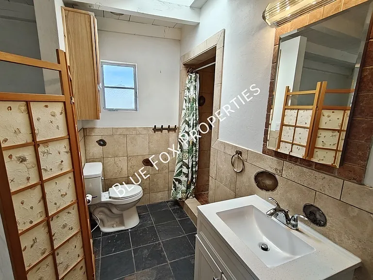 2233 N Isabel Blvd — Photo 32