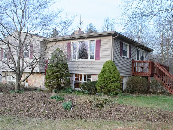 2nd image of 14 Frost Ln