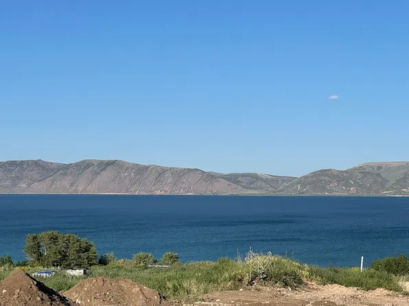 309 W Moonlight Dr, Garden City, UT 84028