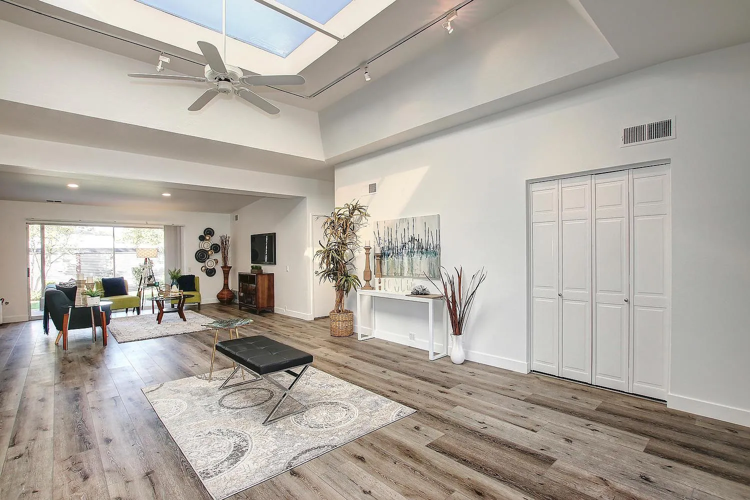 4451 Pasadena Ave — Photo 4