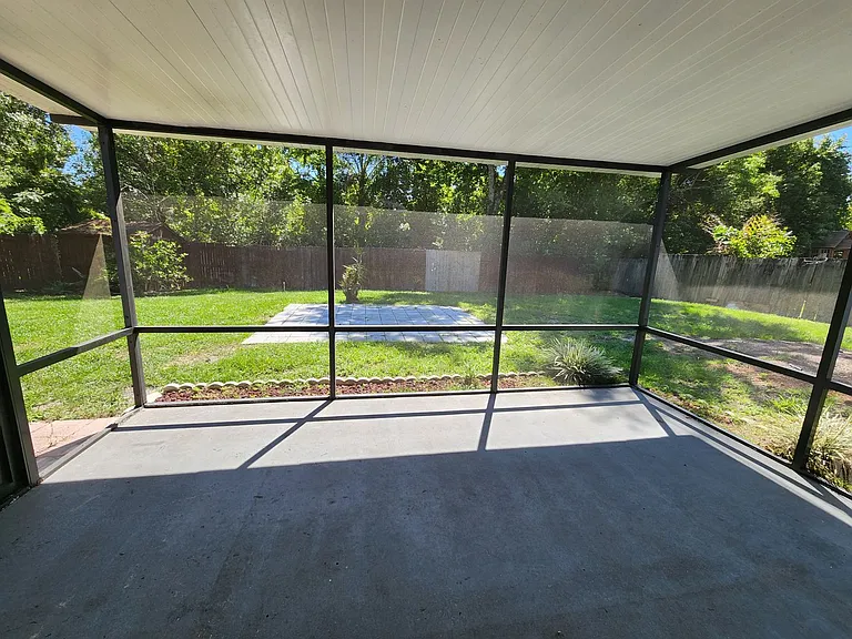 221 Loch Low Dr — Photo 18