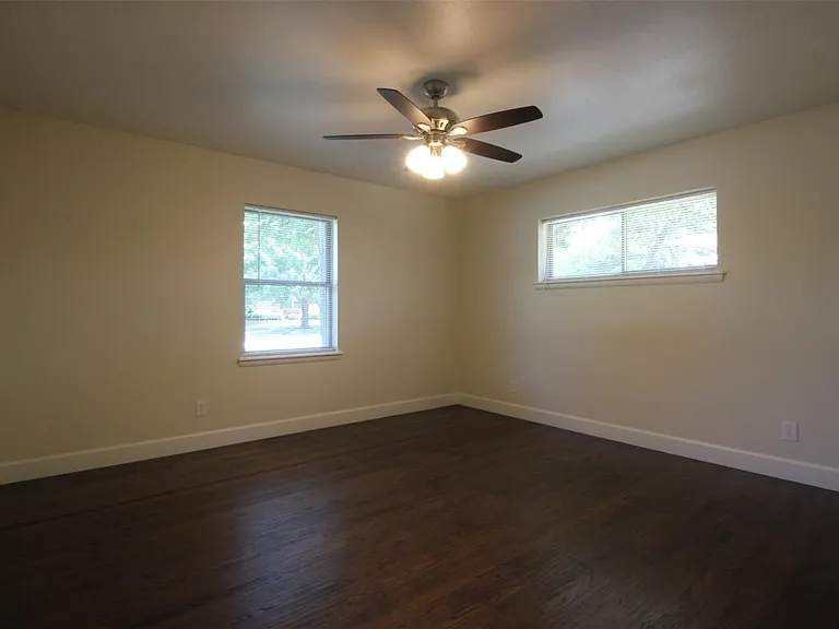717 Greenleaf Dr — Photo 17