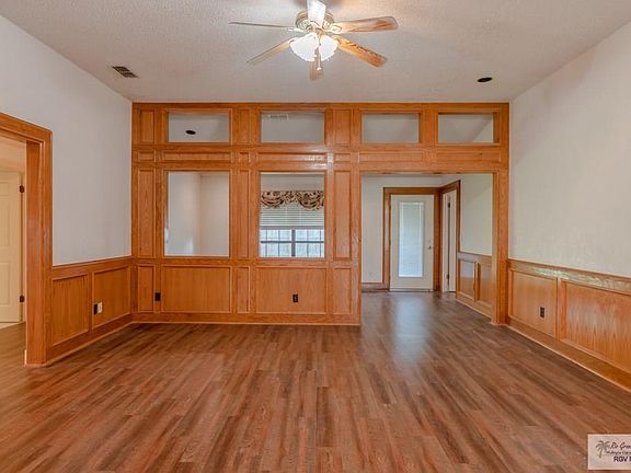 2nd image of 1034 S Mark Cir