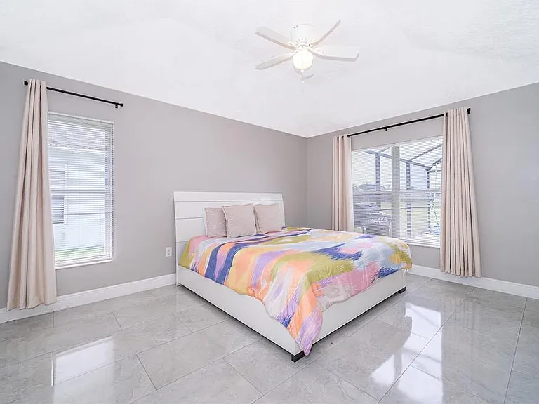 207 Langham Dr — Photo 15