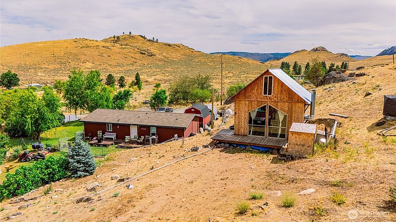 3rd image of 20 Timothy Lane