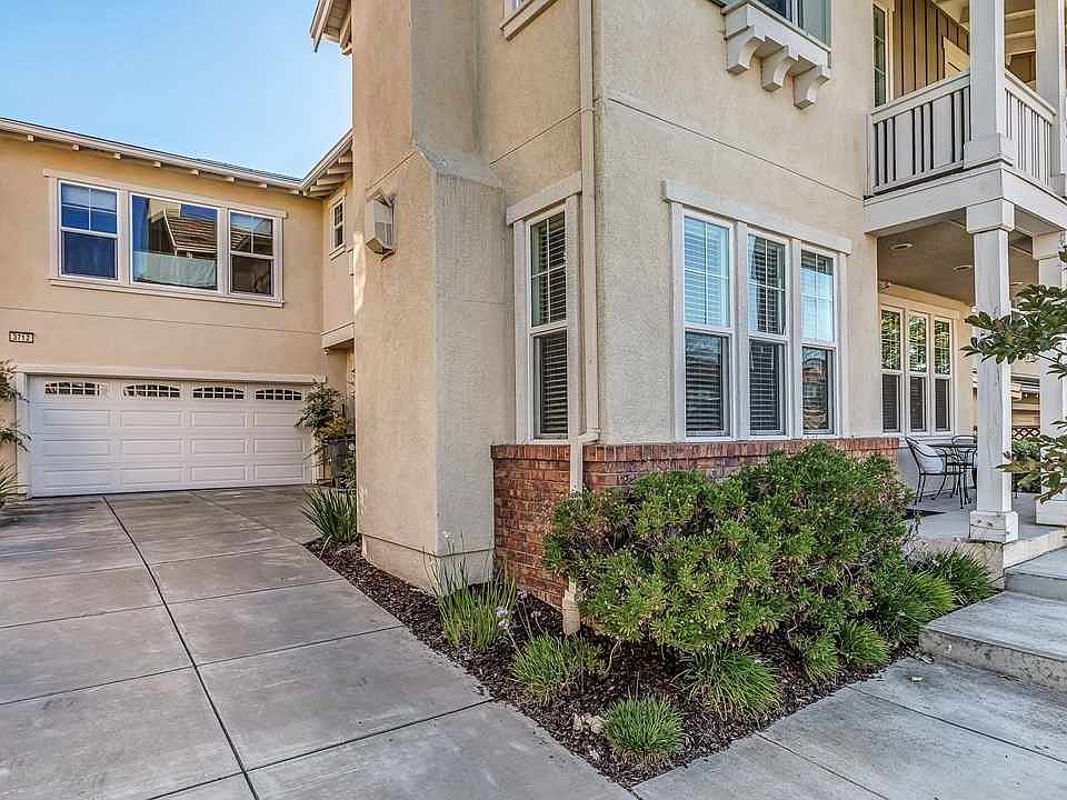 2nd image of 3712 Silvera Ranch Dr