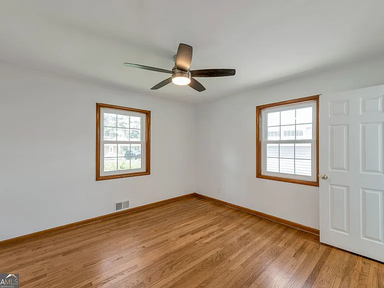 2188 Pawnee Dr SE — Photo 10