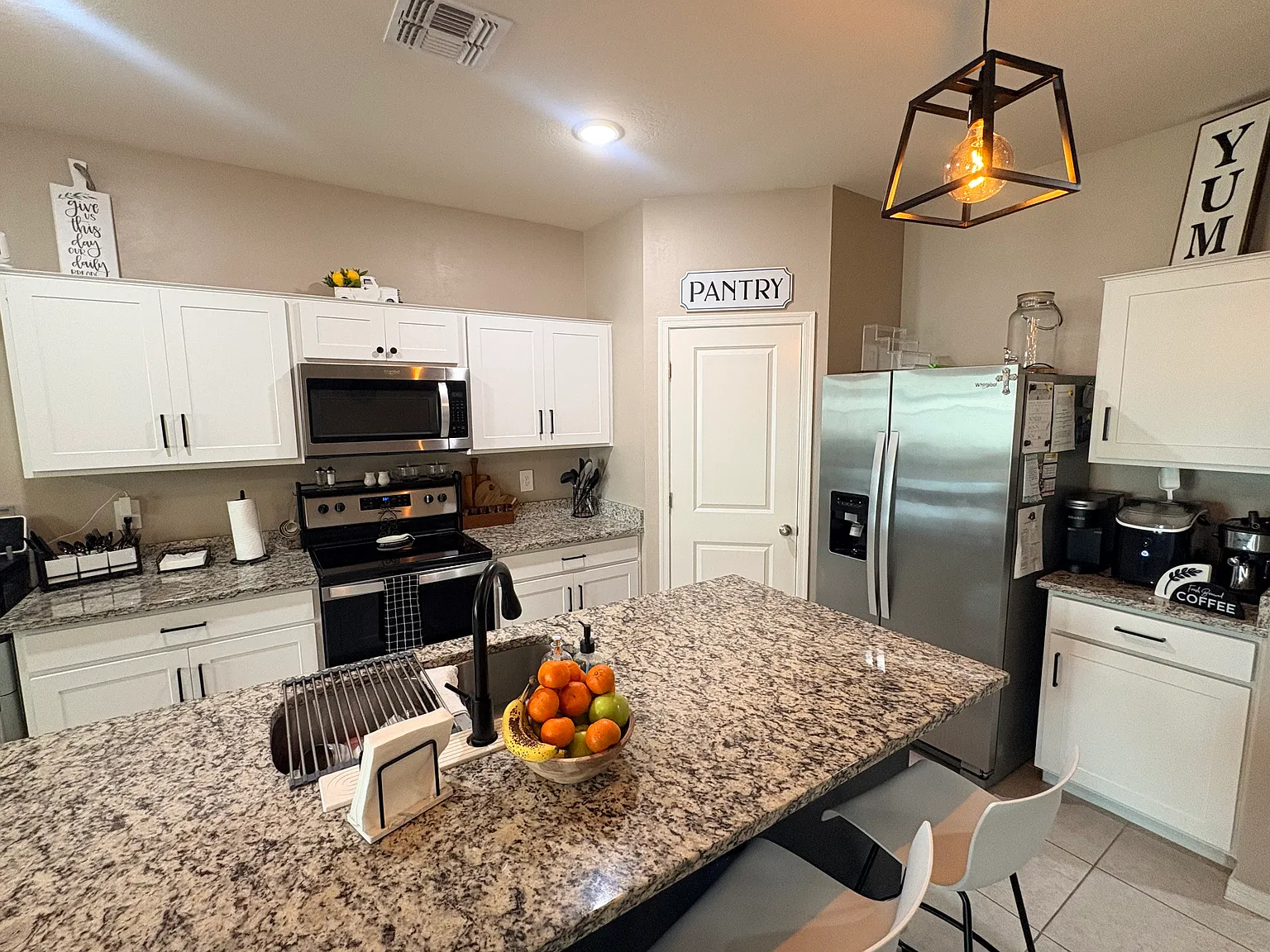 3 bed, 1662 sqft, $2,150 — Photo 4